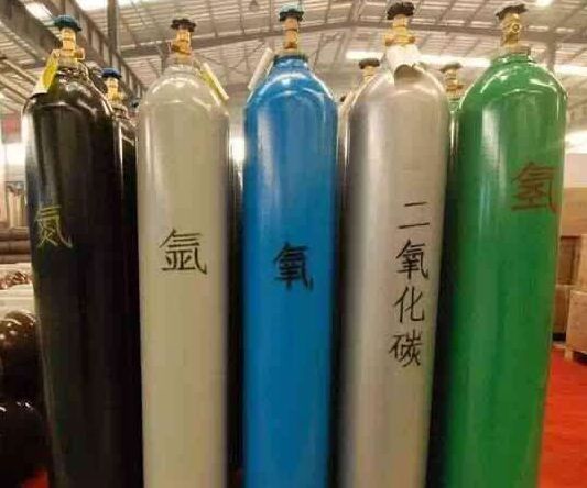 太原工業(yè)氣體氧氣，乙炔，氬氣，氮?dú)獾闹迫∨c用法